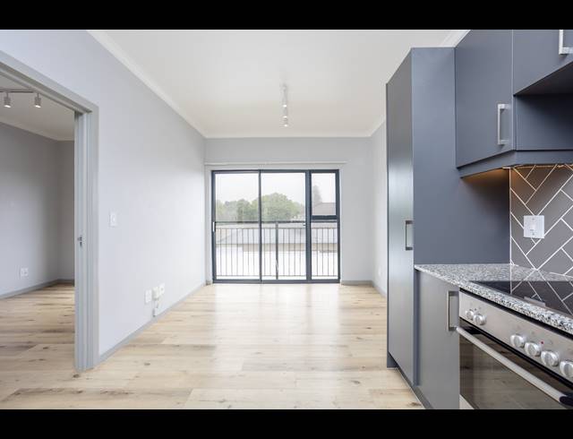 2 BEDROOM APARTMENT BLOCK RENTED IN WYNBERG UPPER